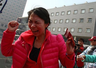 艺考生坎坷求职路 陪酒陪睡是必修课