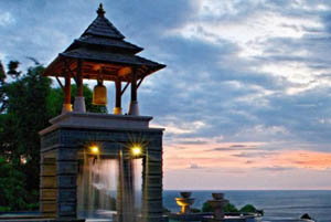 郭晶晶肚大如箩 与霍启刚同游泰国