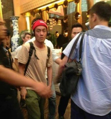  陈冠希最新 近照曝光 面容憔悴似50岁大叔_娱乐