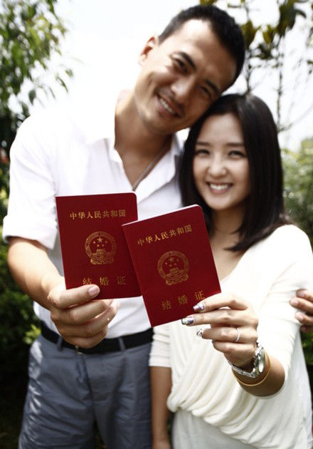 我们结婚吧！何洁邓丽欣刘芸成新娘