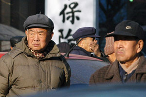 警界林志玲罗惠君走红 网友：快逮捕我