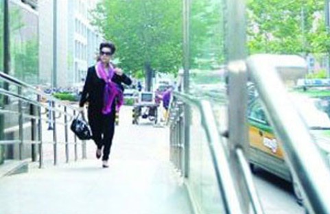 梦鸽控告酒吧领班经理 称其介绍卖淫及敲诈勒索