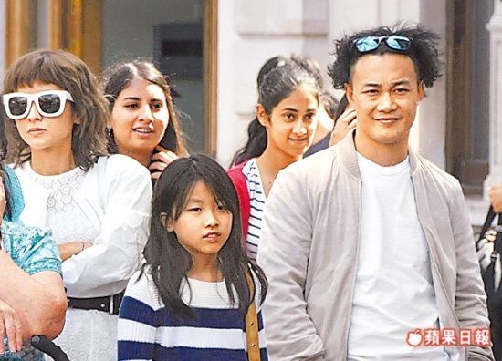 陈奕迅患躁郁症 携妻女赴伦敦住23亿豪宅休养
