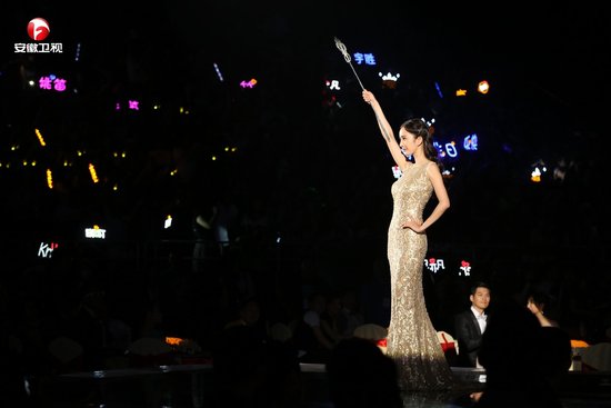 明星《亚偶》自曝追星 杨幂爱曼玉唐嫣追赵薇