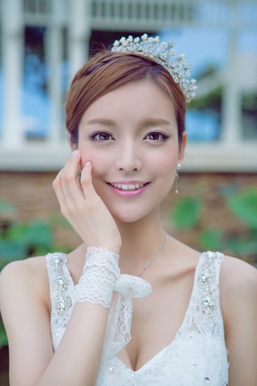 叶熙祺不回应绯闻 疑郭富城勒令其“封嘴”