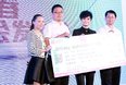 李宇春“why me”个唱破例开两场 将穿透视纱裙
