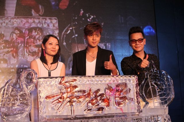 罗志祥深圳个唱自曝七夕安排 忙开会忙录新节目