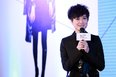 李宇春“why me”个唱破例开两场 将穿透视纱裙