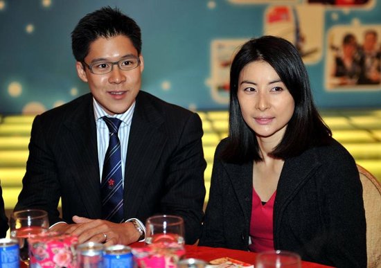 传郭晶晶已于19日晚十点剖腹产 霍家尚未回应