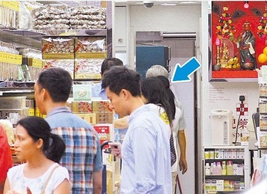 47岁朱丽倩素颜求名医 疑似为刘德华力拼生二胎