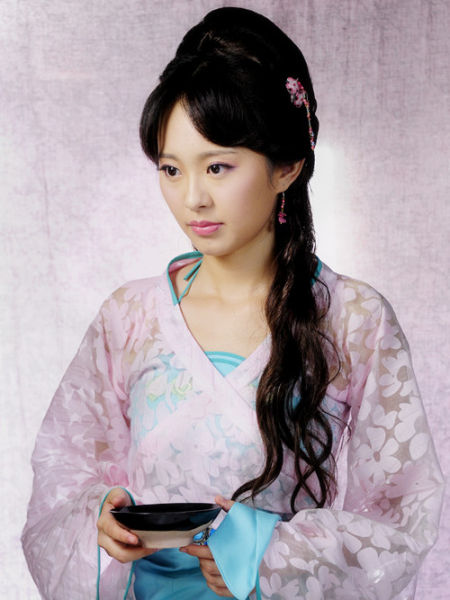 百变孙耀琦从<em>丫鬟</em>到女神 上演N级跳_娱乐_南