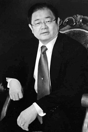 刘晓庆丈夫身份揭秘：曾当第十届全国政协委员