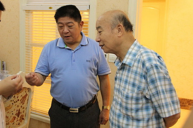 “老娘舅”李九松要整容 欲靠新颜击败周立波