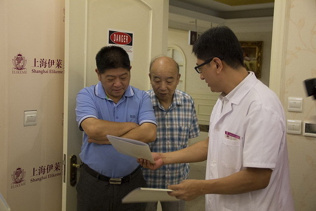 “老娘舅”李九松要整容 欲靠新颜击败周立波