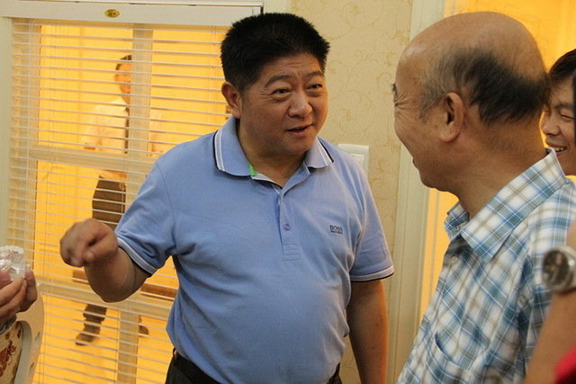 “老娘舅”李九松要整容 欲靠新颜击败周立波