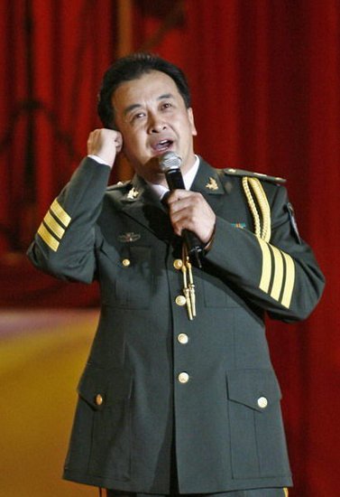 黄宏或将继续缺席央视春晚 相约冯小刚拍电影