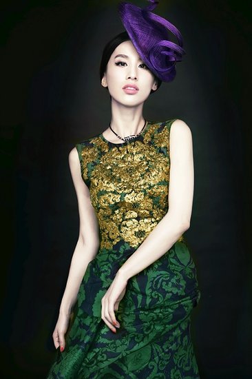 黄圣依婉拒好莱坞片约 巨力影视下半年将重拳出击