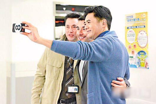 周润发不满港姐选举赛制拖沓 怒斥候选佳丽寡淡