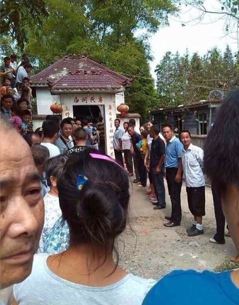 传成龙为唐朝宰相房玄龄后人 俩哥哥曾街头乞讨