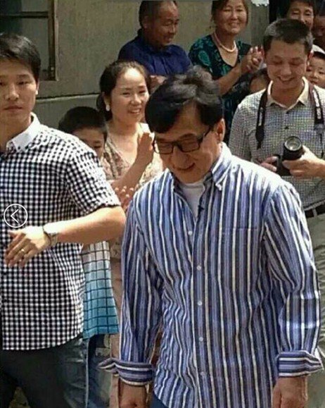 传成龙为唐朝宰相房玄龄后人 俩哥哥曾街头乞讨