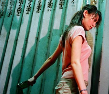 【钢牙八卦】梁洛施的前半生