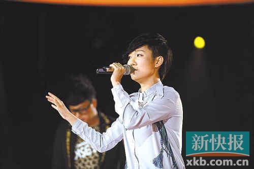 中国好声音哈林ella搞怪 “野兽团队”狂舞