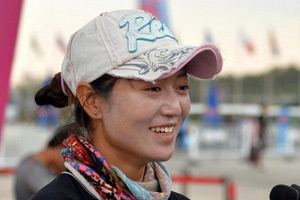 侧田mv打恶搞：吴彦祖成肌肉版小天鹅