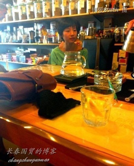 董洁四岁半儿子顶顶近照曝光(图)