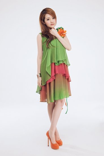 香香参赛金钟奖 “口水歌后”变身实力唱将