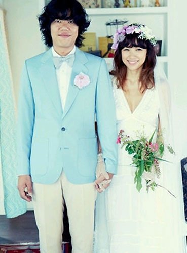 李孝利婚后首次献声 自称找到只属于自己的依靠