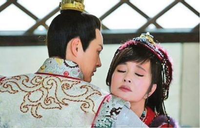 58岁刘晓庆演16岁引吐槽 盘点其“装嫩”角色
