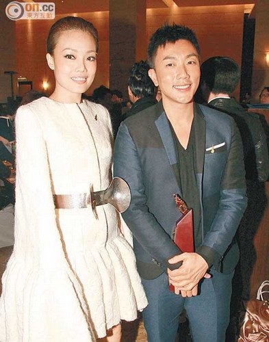 容祖儿1314支红玫瑰贺加场 公开要求刘浩龙捧场