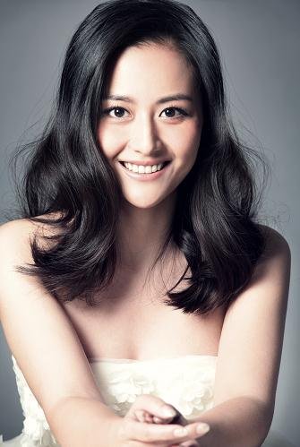 乖乖<em>女</em>杨<em>婷婷</em>《向着胜利前进》暴力来袭_娱乐