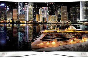 王菲离婚后戴口罩抵首都机场 面容憔悴