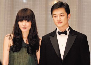 王菲留言称夫妻缘尽至此 疑与李亚鹏分手