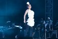 s.h.e巡演北京站开唱 学“儿化音”逗乐歌迷