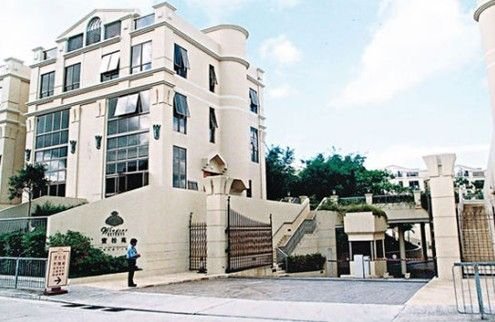 李亚鹏争抚养权为保关系不断 不分王菲10亿家产