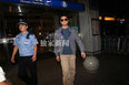 独家：李亚鹏离婚后首现身 被问婚变笑答谢谢