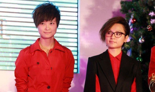 李宇春回应快男黑幕 决赛不点评帮唱嘉宾周笔畅