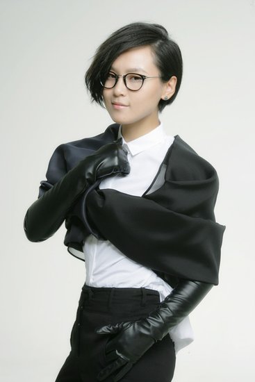 周笔畅支持设计 将以v神团长亮相快男总决赛