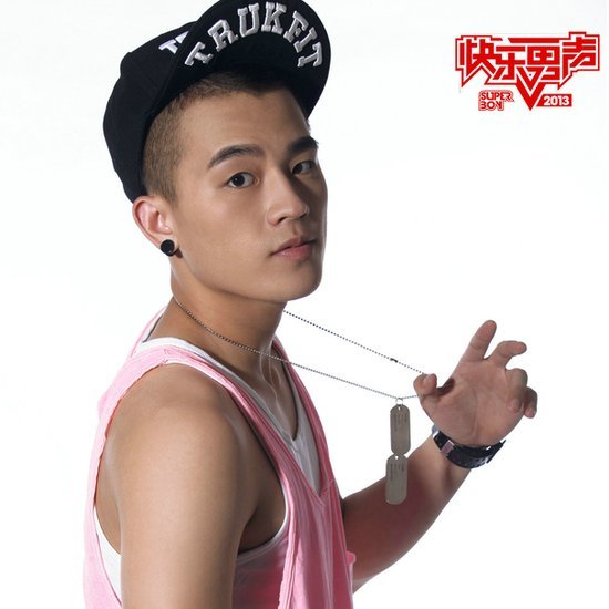 谢霆锋力挺快男亚军欧豪 邀其演唱电影主题曲