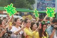 林峰国庆捞金人气旺 粉丝见偶像激动落泪(图)