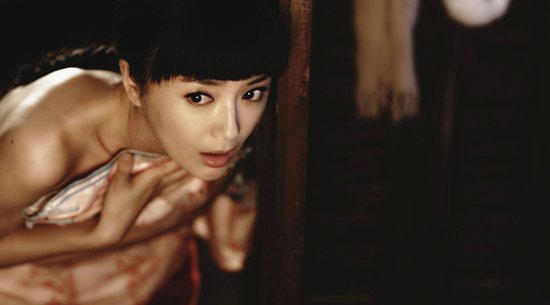 《滚滚红尘》热播 秦岚挑战最大尺度激情戏