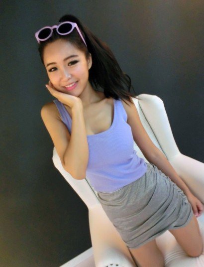 性感<em>尤物</em>变<em>女</em>汉子 女神周玲安再登香港杂志_娱