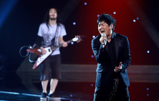 《全能星战》周五掀摇滚旋风 龚琳娜唱腔遭质疑