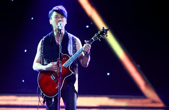 《全能星战》周五掀摇滚旋风 龚琳娜唱腔遭质疑