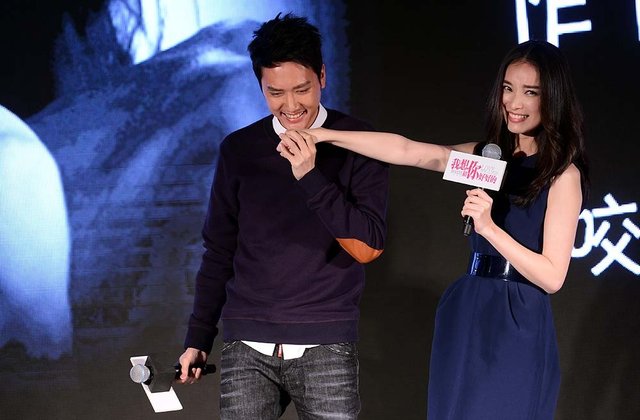 《我想和你好好的》首映 冯绍峰:我妈催婚了