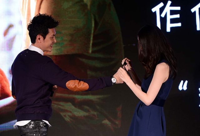 《我想和你好好的》首映 冯绍峰:我妈催婚了