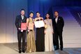 黄奕优雅出席芭莎晚宴 88万拍天珠献爱心(图)