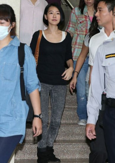 网传小s控诉老公家暴欲离婚 徐妈妈：不可能